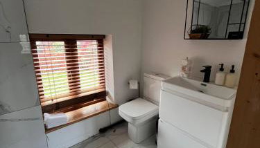 Oak Barn-ideal for Nec,Hs2,BHX,family gatherings - Foto 4