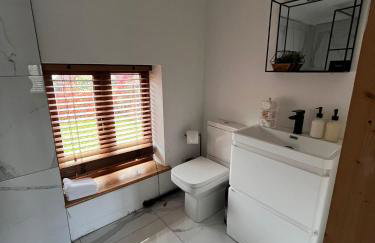 Oak Barn-ideal for Nec,Hs2,BHX,family gatherings - Foto 4