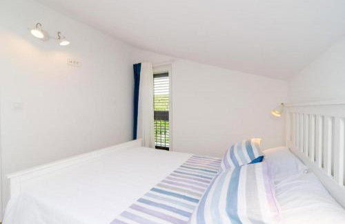 Beachfront Villa with Swimming Pool,Terrace and Sea view - Foto 17