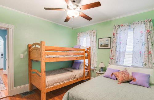 5 Mi to Dtwn Boston! Family-Friendly Medford Apt - Foto 15