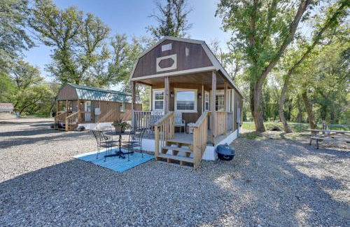 Cabin with Trail and Pond Access in Steamboat Rock! - Foto 2