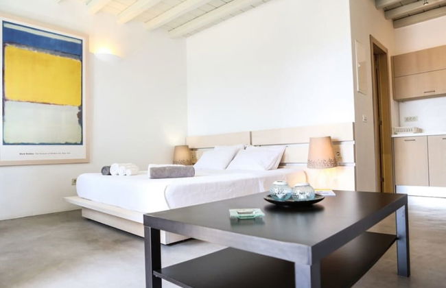 Casa di Mare: Luxury and Breathtaking Views in Mykonos - Photo 11