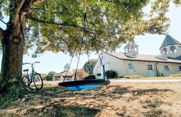 Rustic Stall B&B with Country Breakfast & Bonfires near Old Hickory Lake – Gallatin, Tennessee - Foto 14