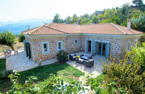 Villa Serenis - Photo 1