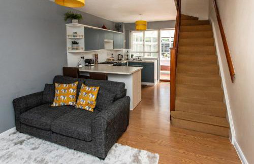 Cosy Homely House with Conservatory and Garden - Foto 6