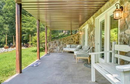 Lakefront 3BR with Dock, Fire Pit, Lawn Games, and Game Room - Foto 10