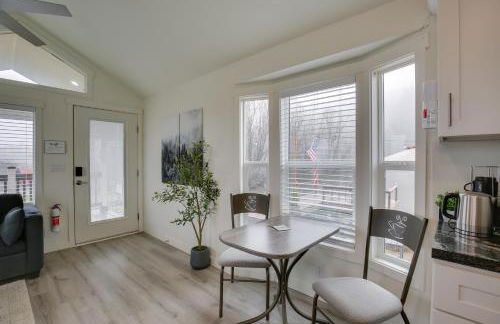 Private Pond and Dock! Cozy Cabin in Southern Oregon - Foto 9