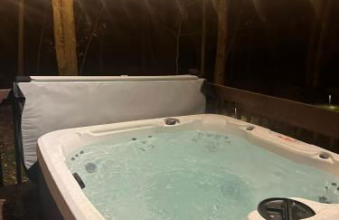 Pocono Hideout Family Home with Hot Tub Deck Sunroom Pool Big Bass Lake Larsen Lake Gouldsboro Clifton Township - Foto 62