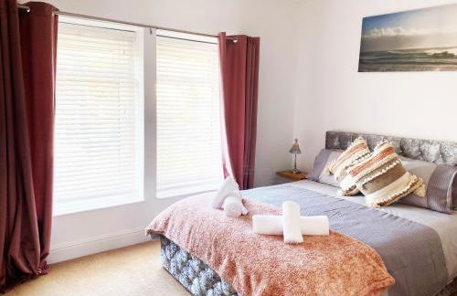 The Old Tywyn Post Office - Photo 16