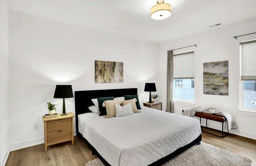 Luxury Townhouse with Fireplace Rooftop Deck Close to Downtown-Family Friendly - Foto 32