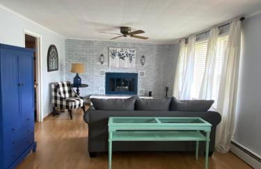 Caseville Splash and Sand Beach House - Photo 16