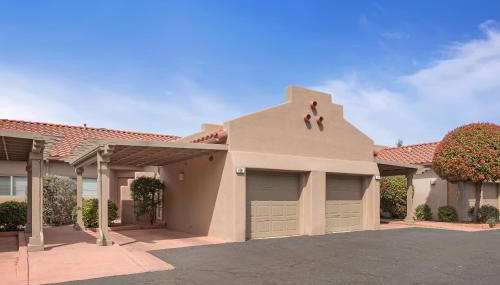 Refreshing Sedona Sanctuary with Pool and Hot Tub for Family - Foto 4