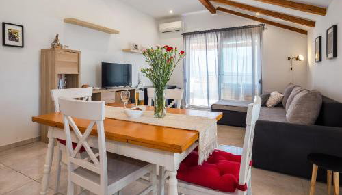 Sunny Apartments - Photo 4