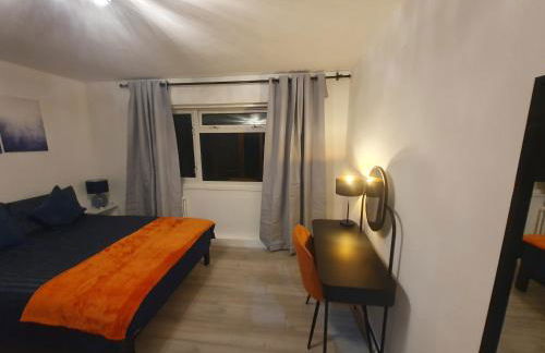 Bright Modern & Spacious 2-Bedroom Apartment - Opposite Penge East Station - 15 mins to Central London! - Foto 41