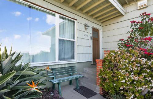 Relaxing 4 bedroom - Full Kitchen & Dining - BART - Photo 22