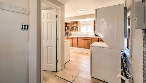 Sunny Superior Home - Swim, Hike, and Explore! - Foto 4