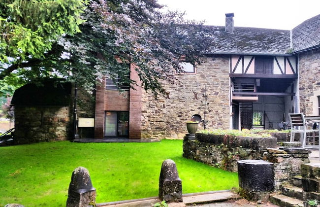 Apartment in Former Coach House - Photo 1