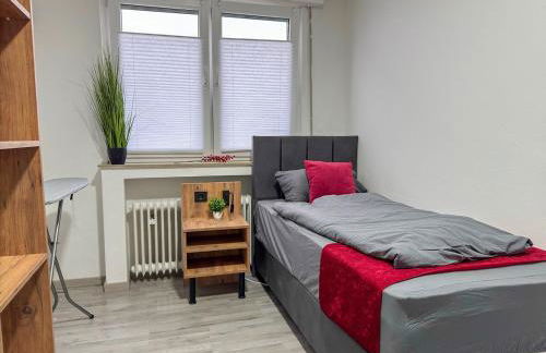 Serviceroom24 - Apartment 3 in Gladbeck WLAN - Smart-TV - 24-7 Check-in und Küche - Foto 7