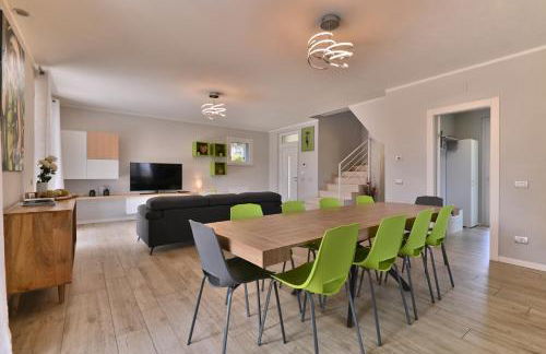 Villa Bocciolo del Garda, private pool and garden - Foto 17