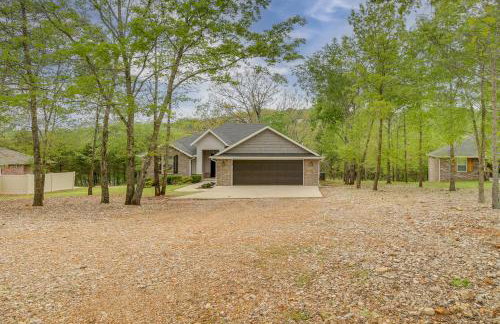 Modern Family Cabin: Walk to Table Rock Lake - Foto 29