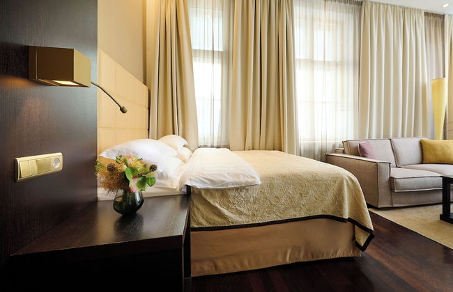 MyPlace Premium Apartments - Photo 6