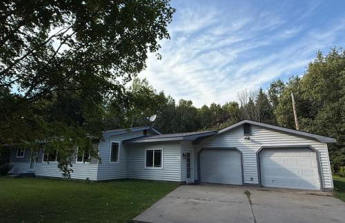 Husky Hideaway Near Pictured Rocks & Trail 8 - Foto 2