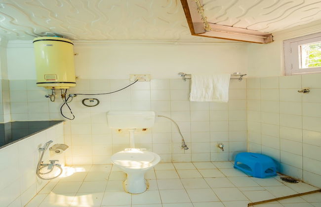 OYO 13693 Home Royal Wood 3BHK Mall Road - Foto 21