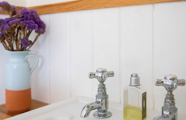 Pretty Cottage Near City Sea - Foto 23