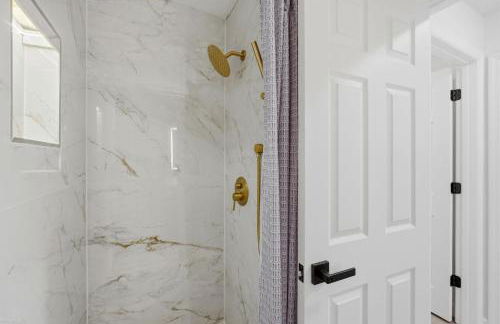 The Seasons Retreat 5BR Oasis with Private Pool - Foto 13