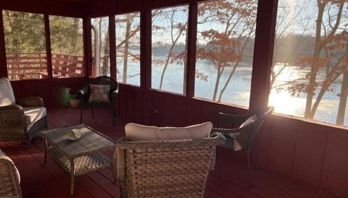 Cottage on Cypress Bay near Paris Landing State Park - Foto 2