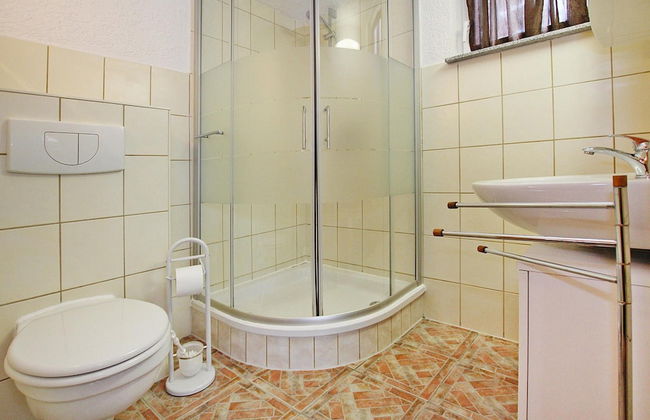 Ferienhaus mit Terrasse und Kaminofen in Parchim - Foto 8