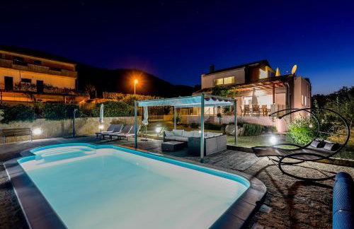 Luxury Villa Nadalina-Dicmo - Foto 32