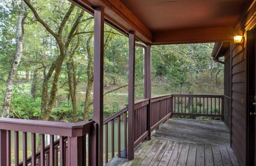 Creekfront Cabin Near Chattanooga with Hot Tub! - Foto 20