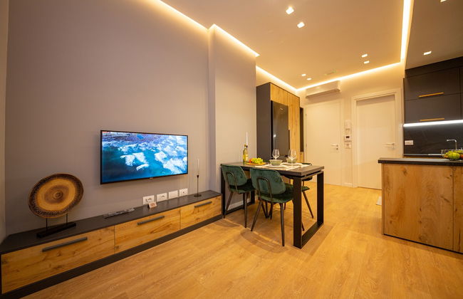 Central Chic Apartments - Photo 35