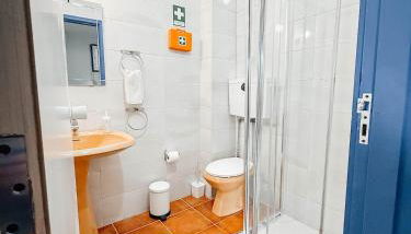 Costa Cabral Porto Flat - Foto 4, Shower