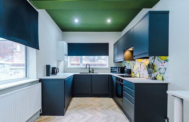 Salford Sanctuary 5 Bed House - Foto 25