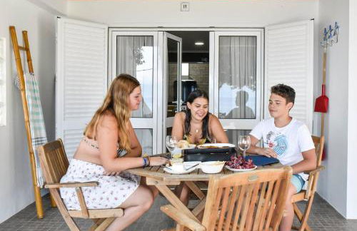 Casa dos Terreiros Oceanfront Villa - Photo 17