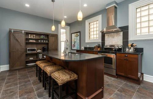 Downtown Historic Luxury Gem with Private Parking - Foto 2