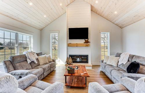 Walk to the Amish Village Spacious Ronks Getaway! - Foto 1