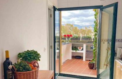 62 - Penthouse in Los Almendros with fantastic vie - Photo 13