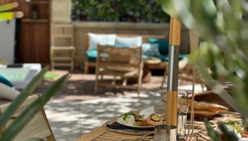 Villa Lepois & Spa 5 étoiles au cœur de Nancy - Foto 2, Garden