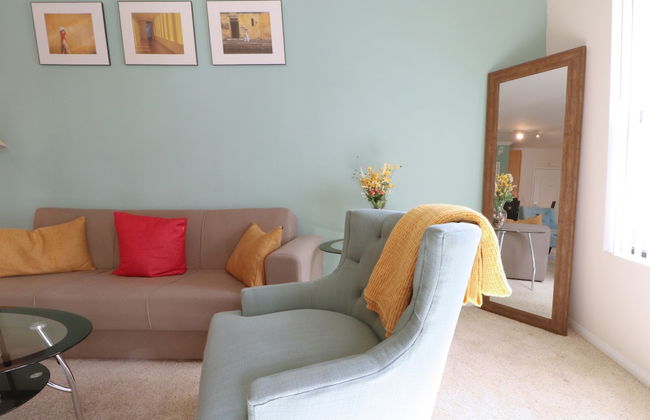 LAs Premier Apartments - Photo 41