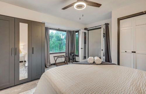 Oak Hills Estate Luxe Forest Escape Near USAFA - Foto 36