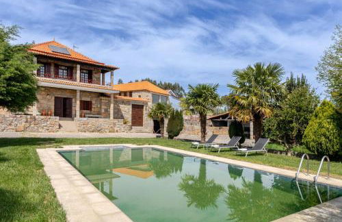 HostWise - Country Villa w/ Pool, Court & Views - Foto 7