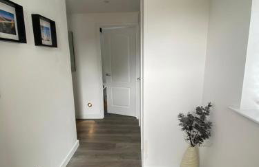 Modern 2 bedroom apartment, with car parking. - Foto 6