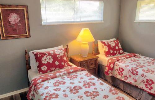 3BR Home, Pet-Friendly, Fenced Yard Near I-70, I-75, Hospitals, Wright-Patt AFB - Foto 26