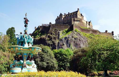 Stylish & Charming Retreat for 2- City Centre! - Pass the Keys - Foto 12