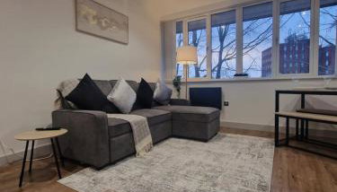 Uebert Heights 2bed Slps up to 6 Central Cannock Location 5min Walk to Cannock Town - Foto 1