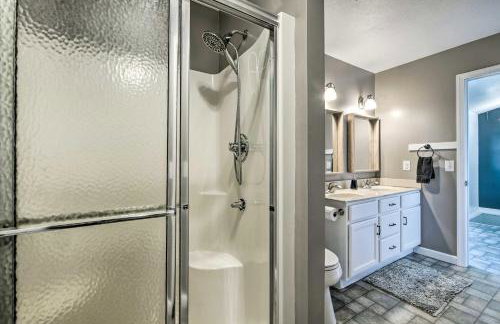 Spacious Massillon Log Cabin with Fire Pit! - Foto 18