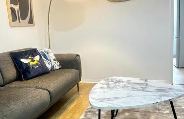 City Centre House - Pet Friendly - Free Parking - 2 Bedroom - Large Garden - Foto 3